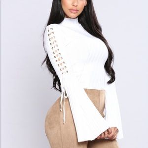 NEVER WORN - “Next to me mock sweater”